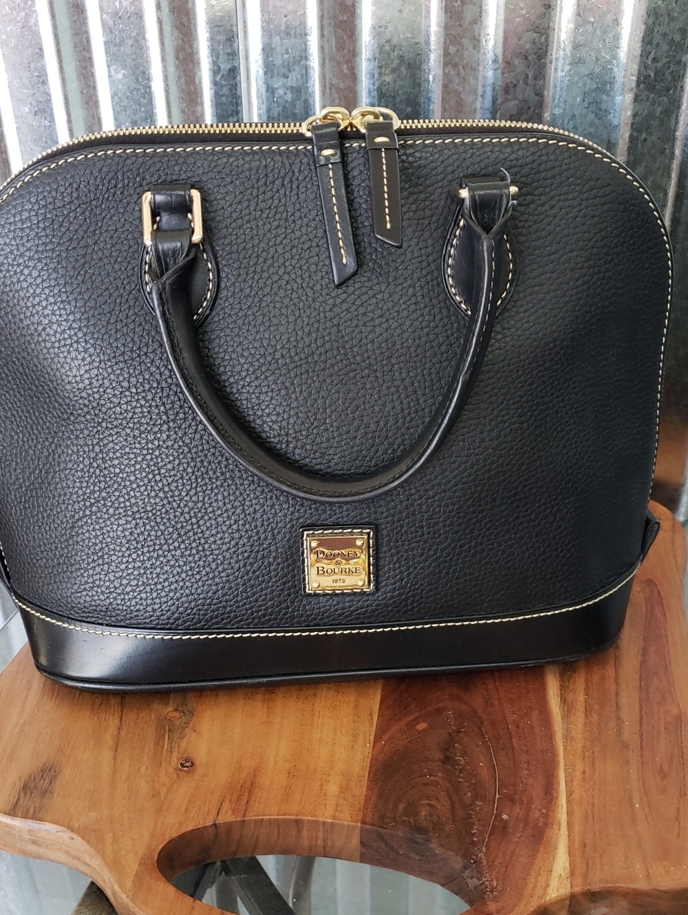 NWOTDooney & Bourke Black Pebbled Leather Dome ZIP ZIP Satchel with Gold Accent